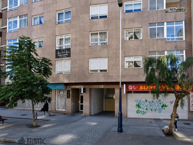 Garaje en venta en Lavadores, Vigo