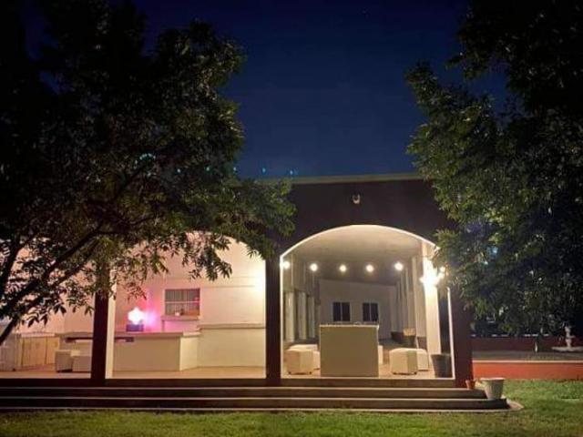 SE VENDE QUINTA PARA EVENTOS UBICADO POR LOMBARDO TOLEDANO