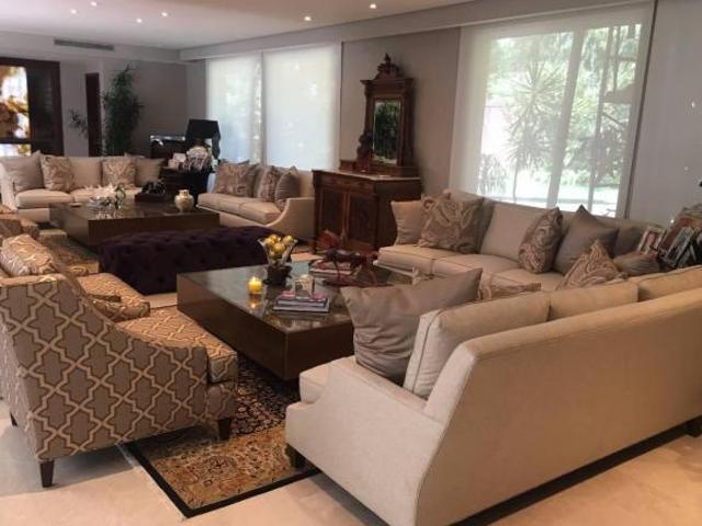 Se Vende Residencia de Lujo en Altos del Golf