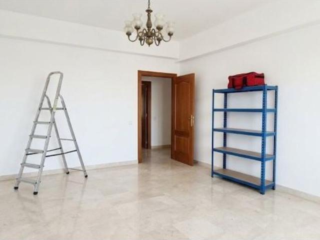 Piso en venta en Ribeira, A Barbanza