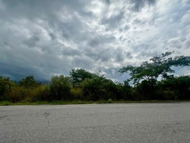 Terreno en venta en Miranda