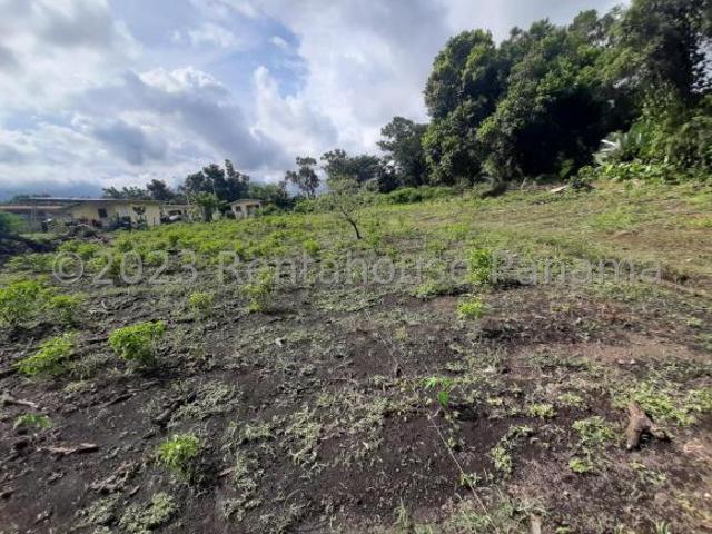 Se vende terreno en BOQUERÓN