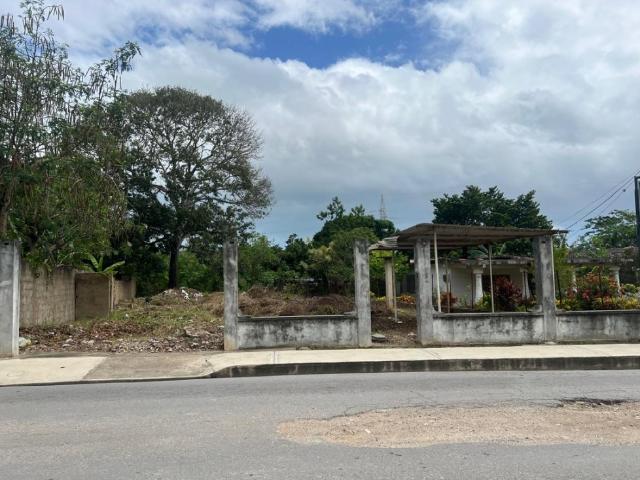Terreno en venta en Andrés Mata, Sucre