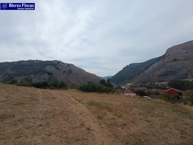 Terreno en venta en La Pola De Gordón, Castilla y León