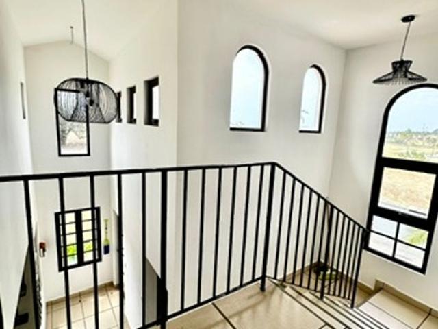 Se vende town house en vista mar