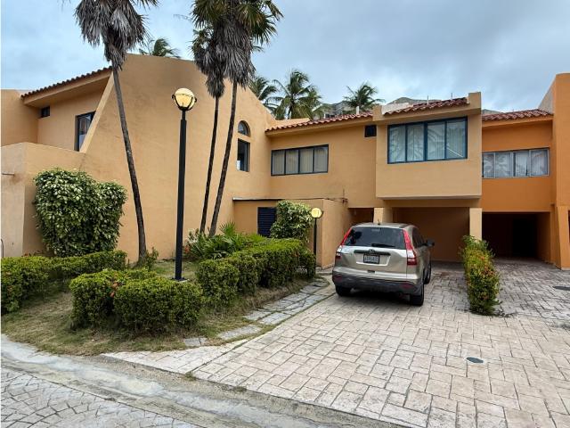 Casa en venta en Tucacas, Falcón