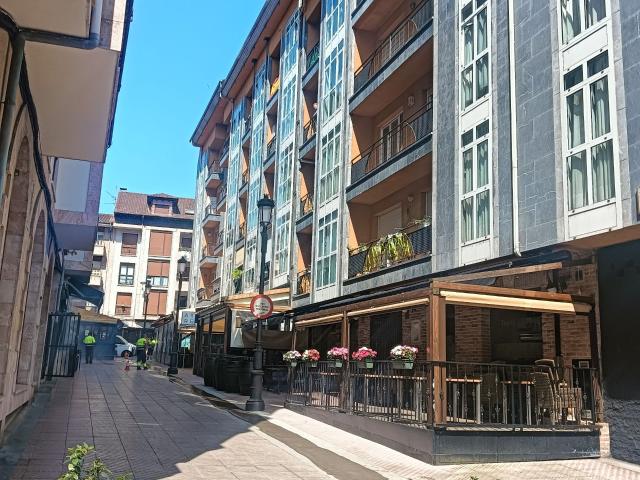 Piso en venta en Cangas De Onís, Helgueres