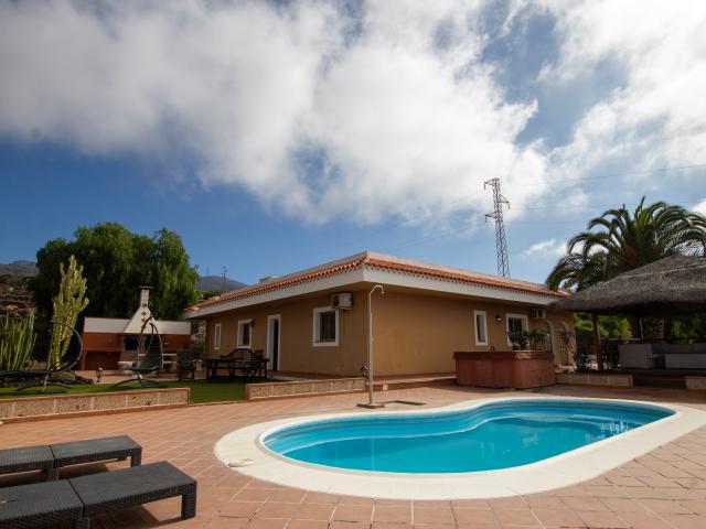 Casa en venta en La Postura, Adeje