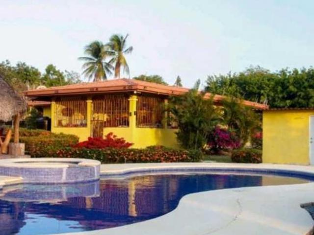 Se vende Villa Campestre con Piscina en Rio Grande