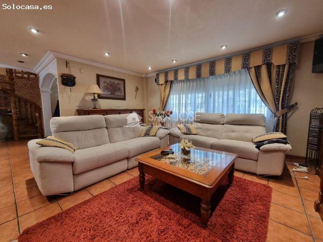 Casa en venta en el Vinalopó Mitjà / El Vinalopó Medio, Valencia