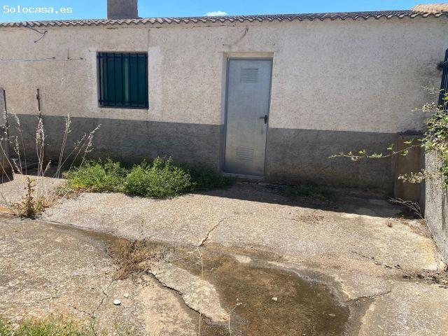 Casa en venta en Allueva, Aragón