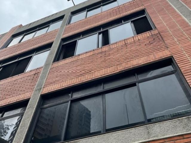 Edificio en venta en Leoncio Martínez, Miranda