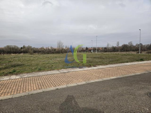Terreno en venta en Villarrodrigo de las Regueras, Villaquilambre
