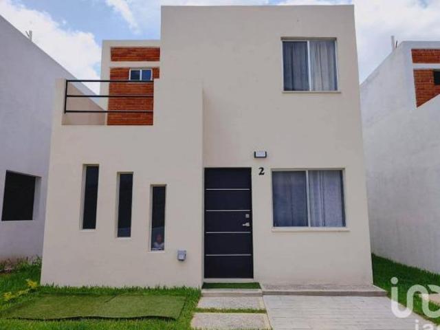 SE VENDEN CASAS NUEVAS POR ZONA PETROMEX POZA RICA, VER