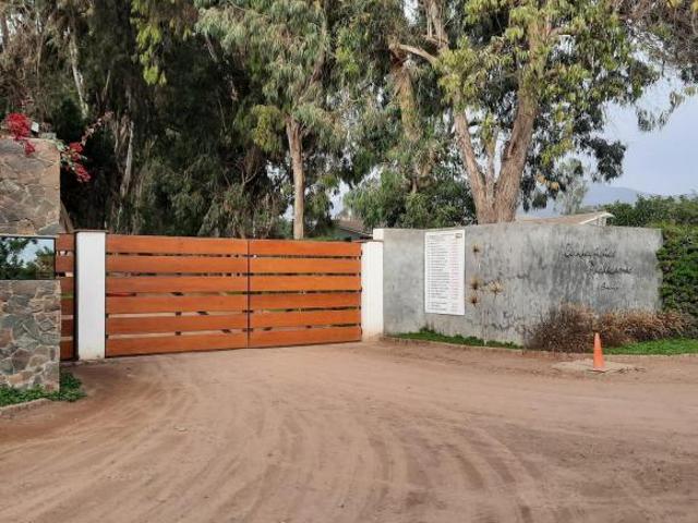 SE VENDEN TERRENOS EN HERMOSO CONDOMINIO EN PACHACAMAC A 45 MINUTOS DE LIMA