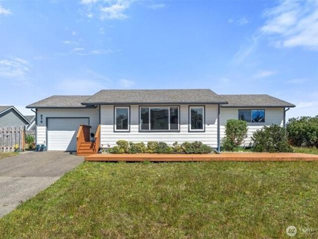 House for sale in Ocean Shores