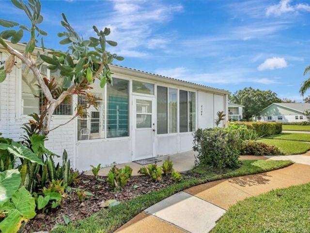 Condo for sale in Stuart