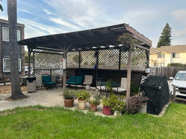 Apartment for rent in Carlsbad, California