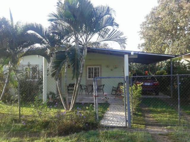 Sea Confiable vende amplia propiedad 2 viviendas ubicada en Pesé