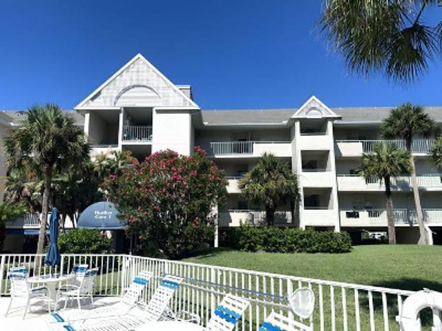 Condo for sale in Elfers, Florida