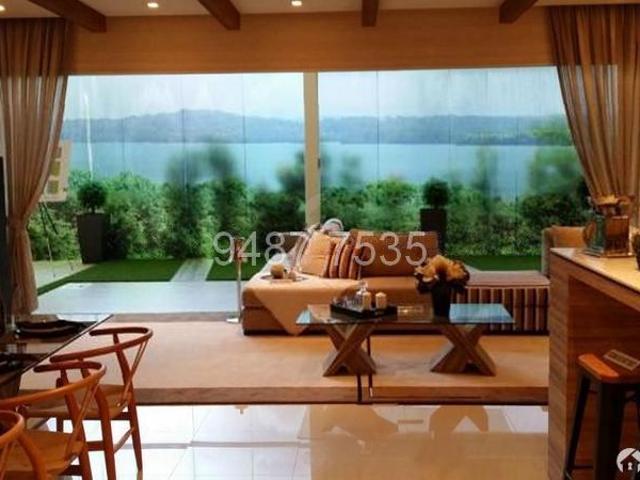 Apartment for sale in 19 North East, Hougang