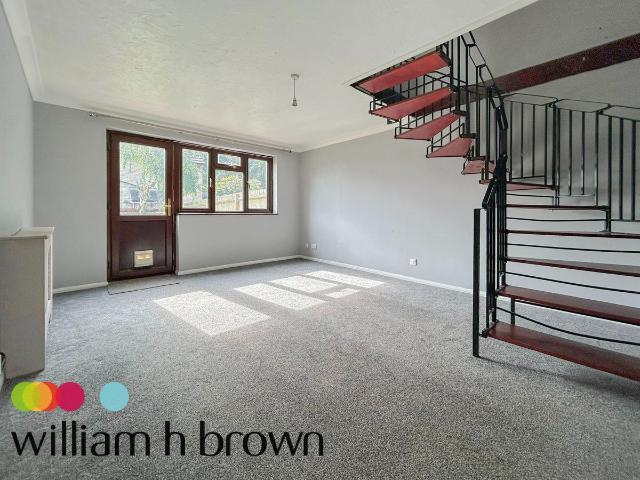 Apartment for rent in Highwoods, Fordham Heath