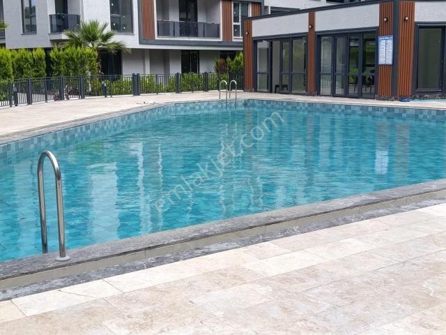 İzmit, Kocaeli içerisinde kiralık mülk