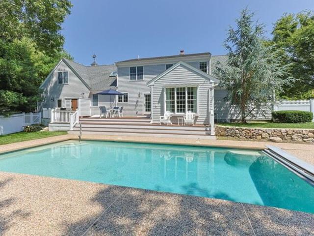House for sale in Centerville, Centerville