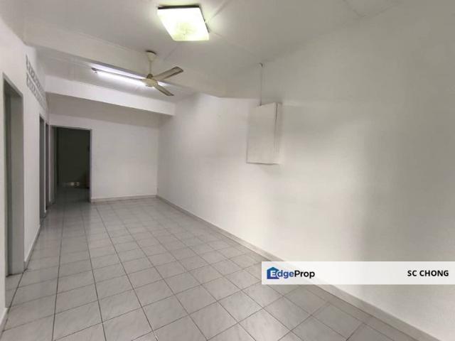 House for sale in Petaling, Damansara Damai