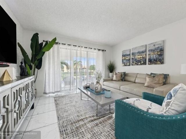 Condo for sale in Greenacres