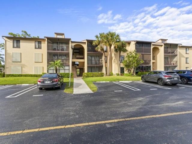 Condo for sale in Greenacres