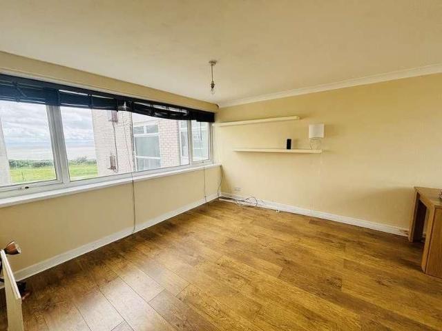 Apartment for rent in The Knap, Barry