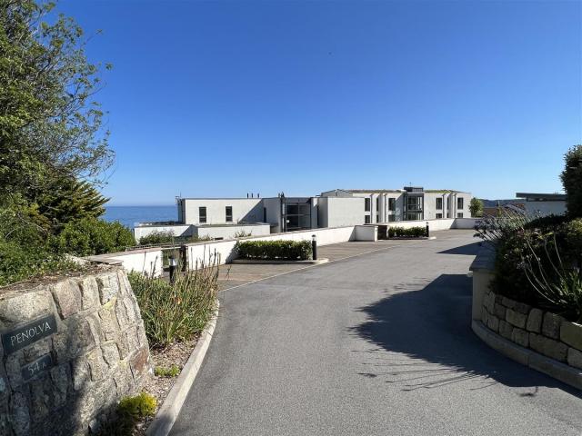 Apartment for rent in Carlyon Bay, Cornwall