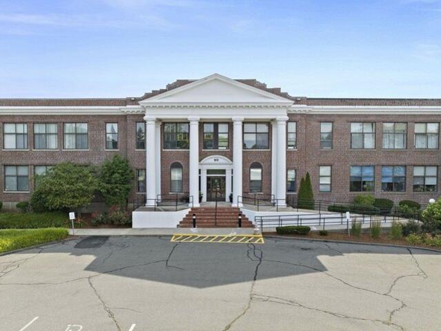Condo for sale in Weymouth, Norfolk County