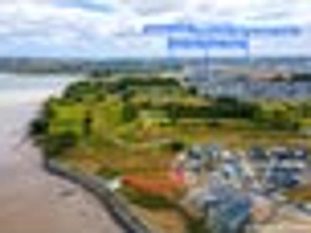 Land for sale in Paremoremo