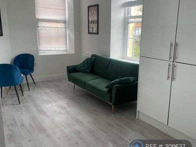 Apartment for rent in Frinton and Walton, Dale Hill