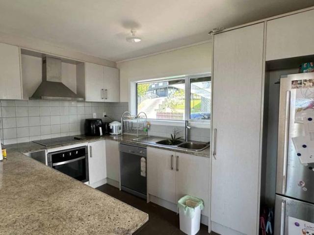 House for rent in Whangaparaoa