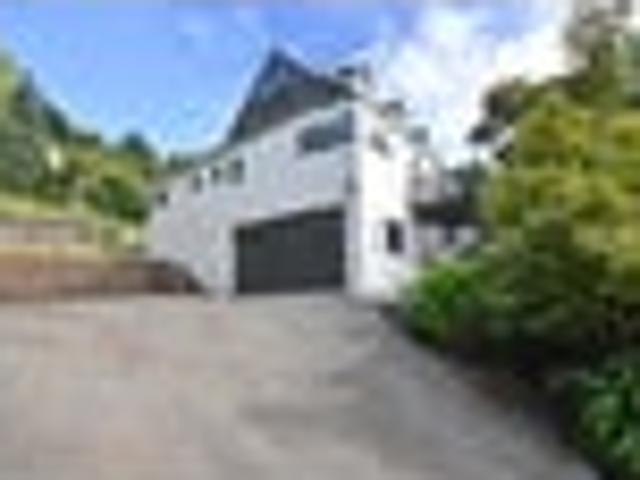 House for sale in Otakou