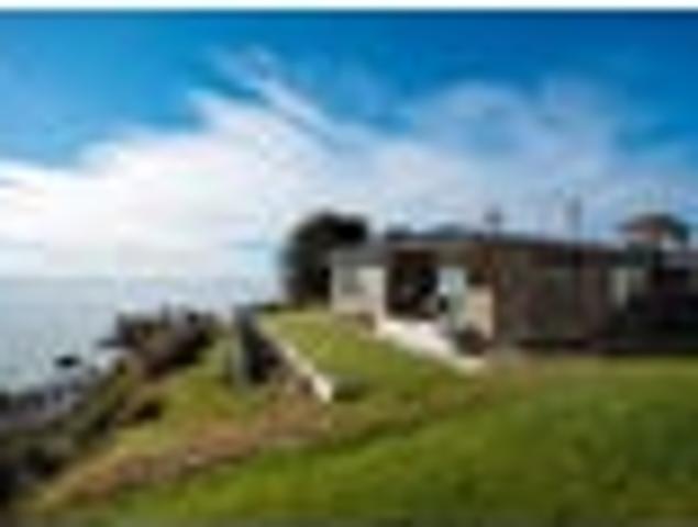 House for sale in Otakou