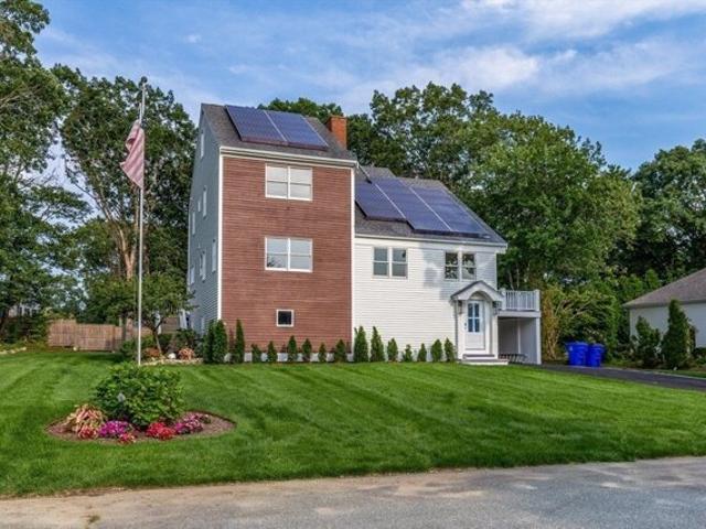House for sale in Cataumet, Massachusetts