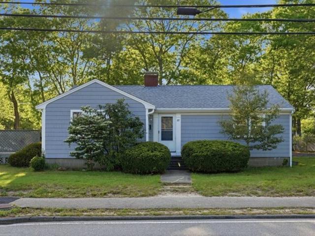 House for sale in Falmouth, Barnstable County