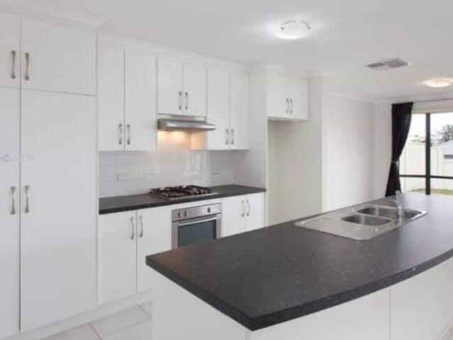Room for rent in Horseshoe Creek, South Australia