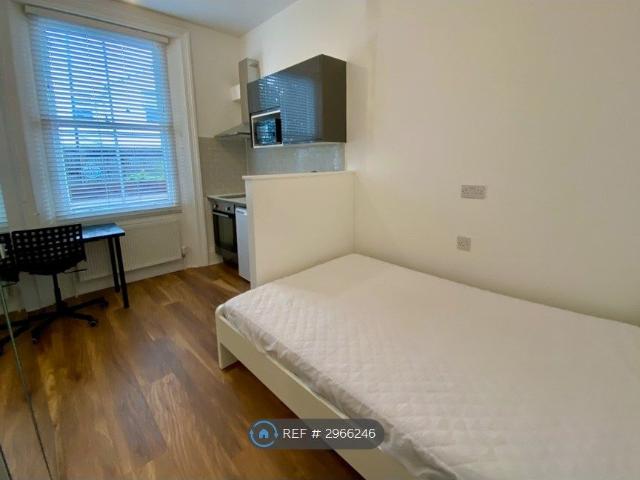 Studio for rent in Portslade by Sea, Hove
