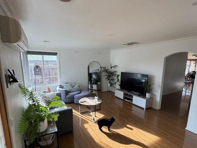 Room for rent in Camerons Creek, Victoria