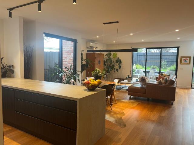 Room for rent in Camerons Creek, Victoria