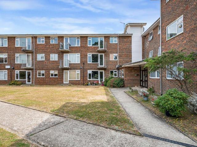 Apartment for rent in Seaford, Iford