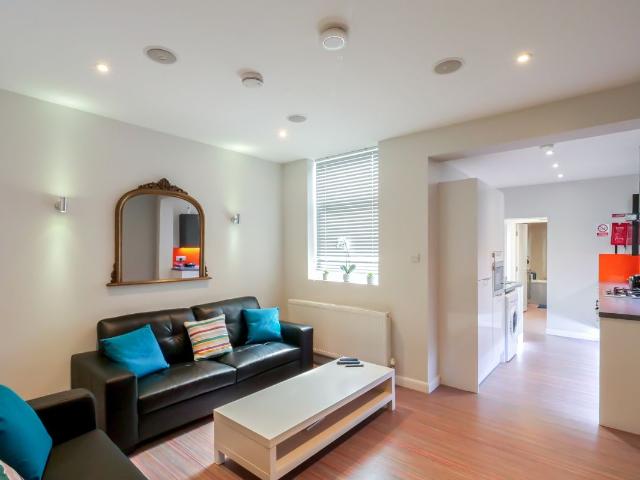 House for rent in Stoke, Stoke-on-Trent
