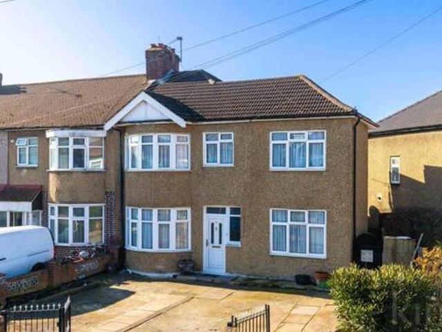 House for sale in Broxbourne, Hertfordshire