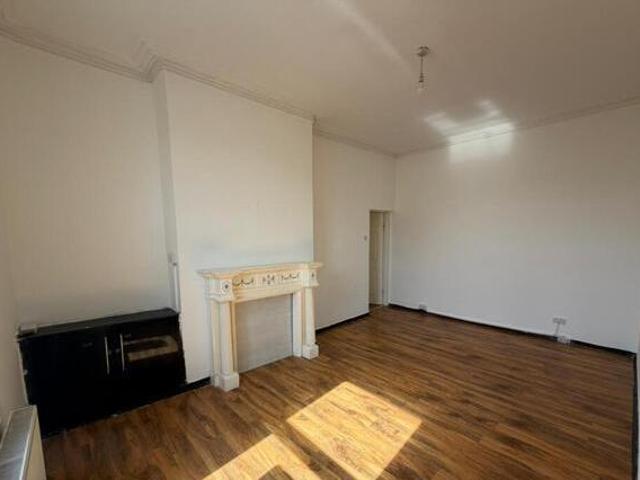 House for rent in Calderstones
