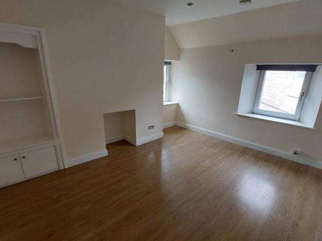 Apartment for rent in Montrose, Barracks